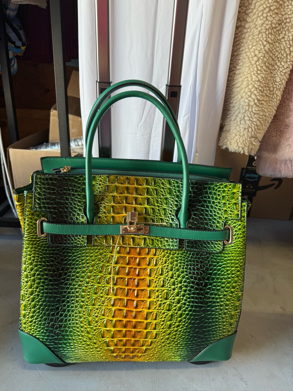 New Structured Croc-Embossed Tote in Gradient Pink - Picture 2 of 4